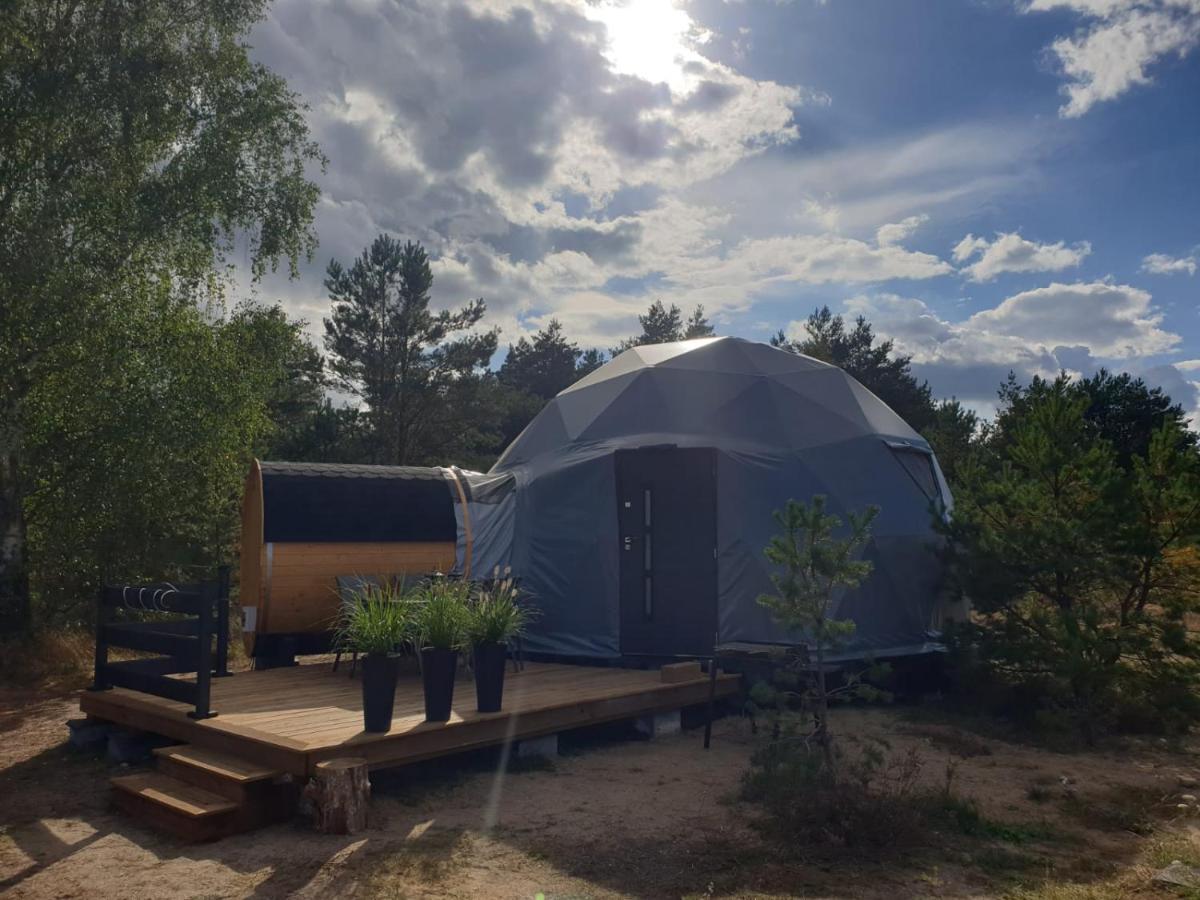 Campo de lujo Podniebny Glamping Borsk